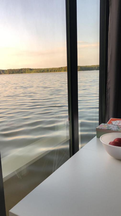 Houseboat- Dom Na Wodzie Z Sauna I Mozliwoscia Plywania Илава Экстерьер фото